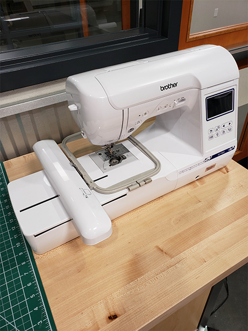 Brother SE1900 - Embroidery Machine